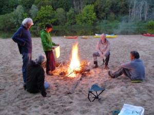 0 mai 21h55-Germigny-sur-Loire-Bivouac-feu