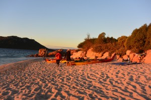 Petit déjeuné sur la Grande Plage de Cala Rossa (à Lecci)