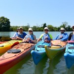 Visages heureux sur le Petit-Rhône à Saintes-Maries-de-la-Mer